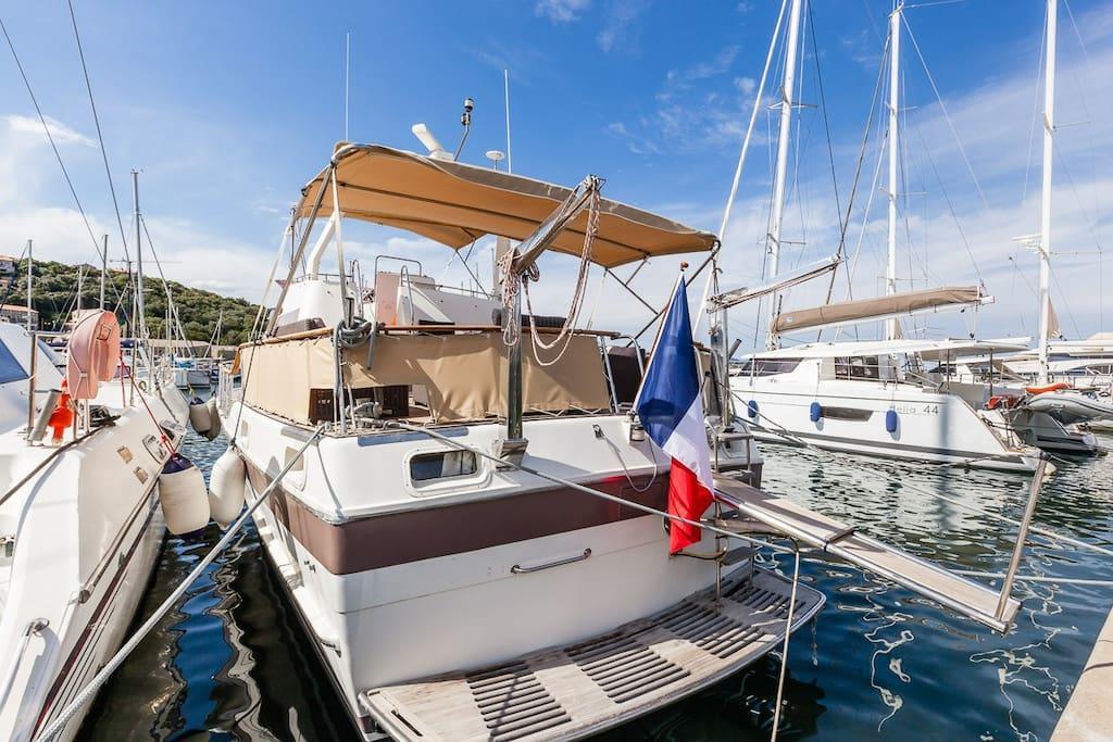 Les Yachts De Porto Vecchio - Le Philae Hotel Luaran gambar